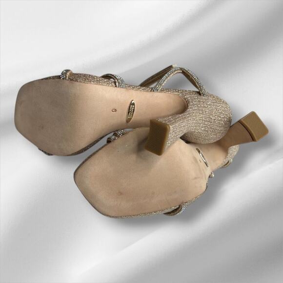 Badgley Mischka Urbana Pale Gold Size 6 - Picture 6 of 8